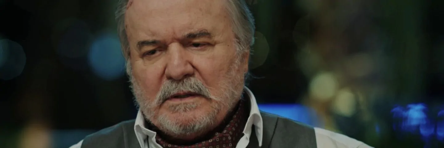 Кадр из 12 серии 1 сезона