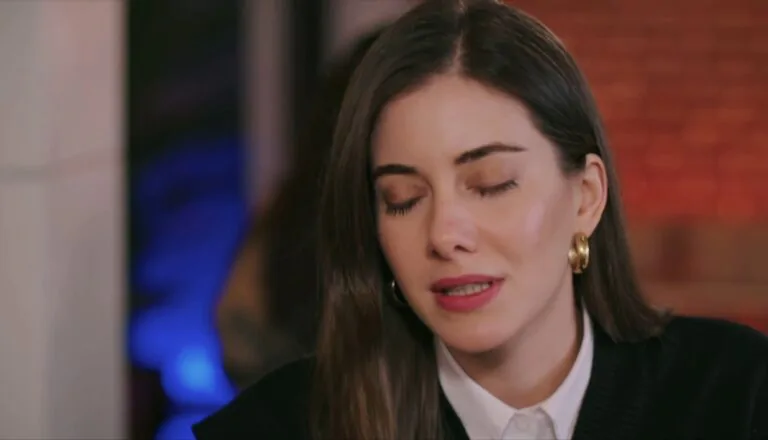 Момент из 24 серии 2 сезона