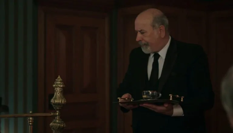 Момент из 3 серии 2 сезона