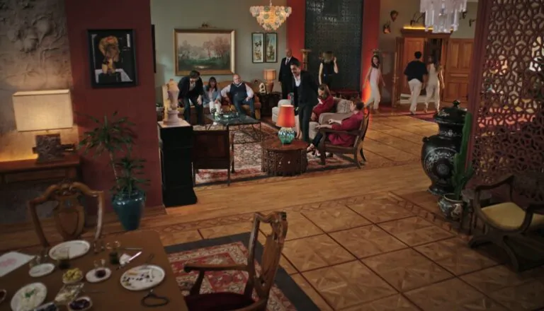 Момент из 4 серии 2 сезона