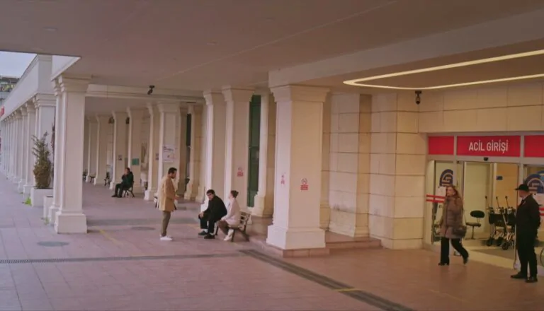 Момент из 11 серии 3 сезона